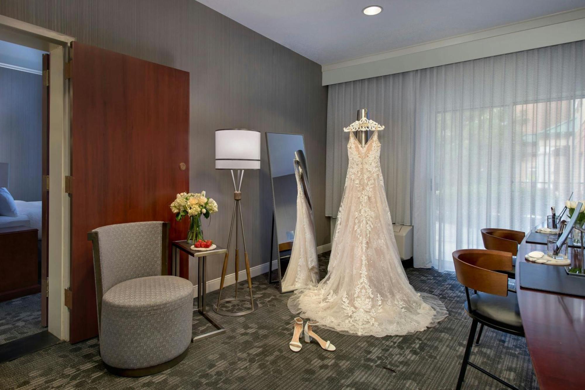 Courtyard By Marriott Basking Ridge Exteriör bild