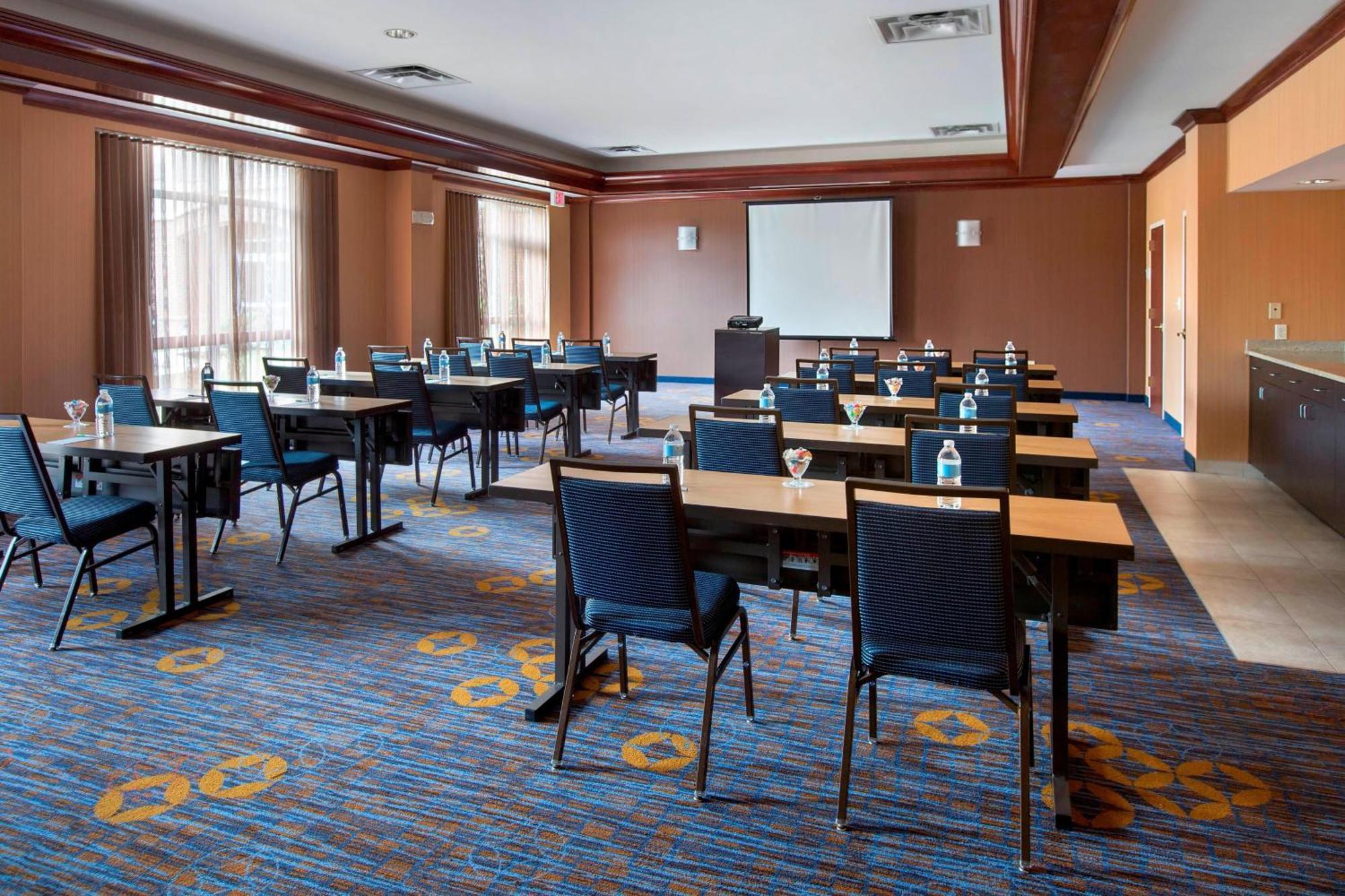 Courtyard By Marriott Basking Ridge Exteriör bild